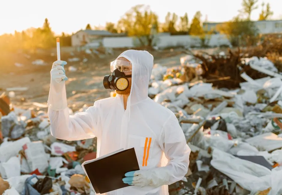 How to safely dispose of biohazard waste at home
